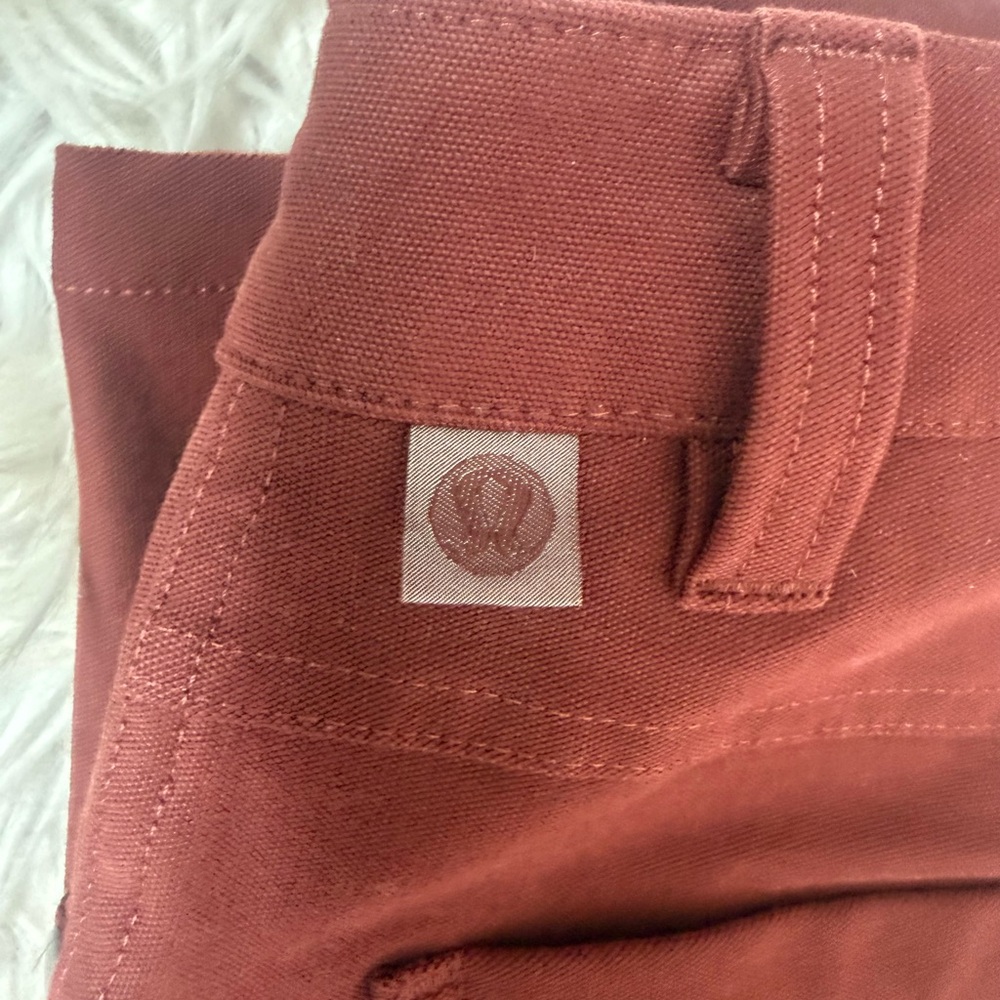Lululemon Men’s Pants Size 28 Slim Fit - Picture 4 of 4